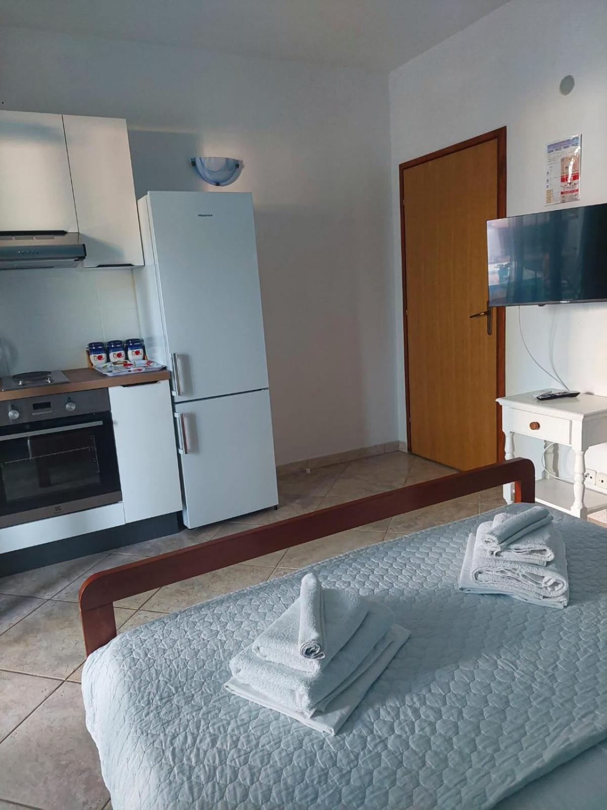 Olive Garden Apartments Poljica  Eksteriør bilde
